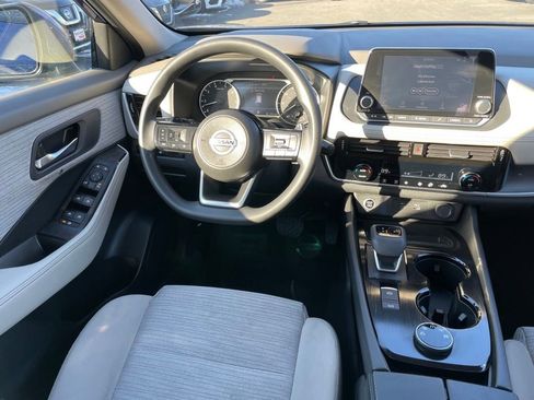 Certified 2021 Nissan Rogue SV AWD/4WD image 9