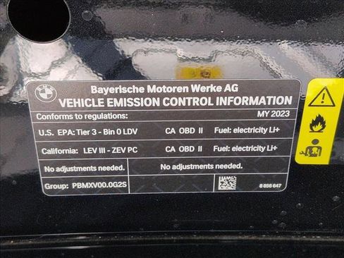 Used 2023 BMW i4 eDrive35 RWD image 15
