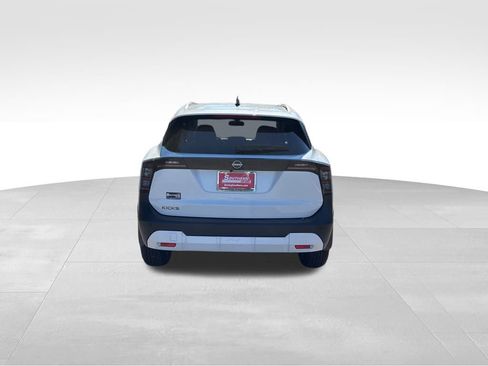 New 2026 Nissan Kicks SV image 3