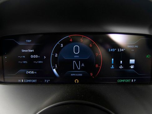 Used 2024 McLaren 750S Spider RWD image 19