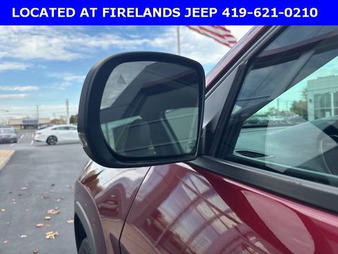 Used 2020 Jeep Cherokee Latitude Plus image 13