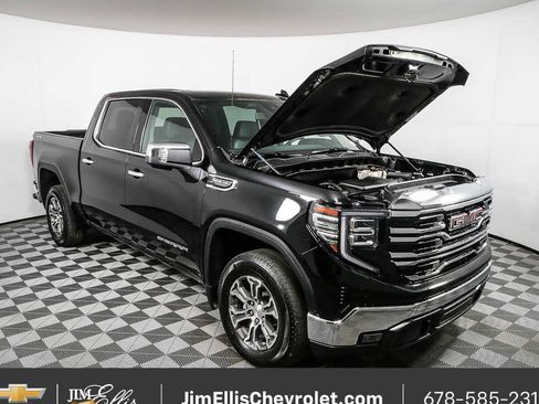 Used 2025 GMC Sierra 1500 SLT image 31