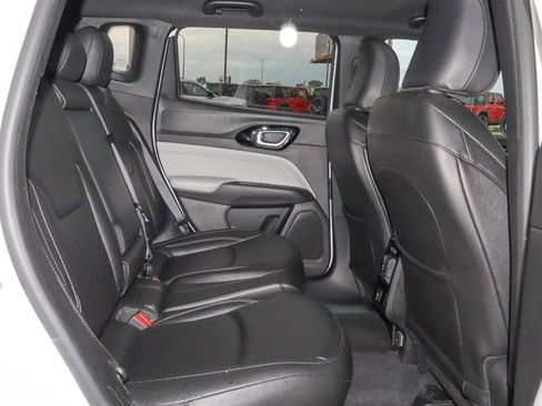 Used 2025 Jeep Compass Limited AWD/4WD image 20