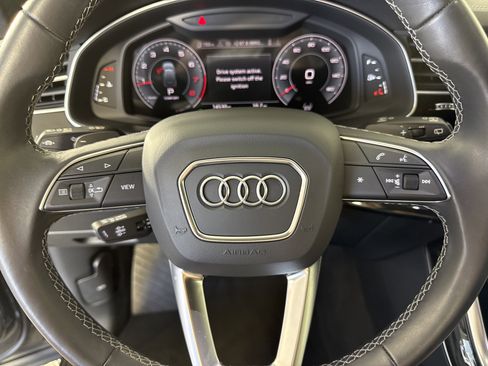 Used 2025 Audi Q7 2.0T Premium w/ Convenience Package AWD/4WD image 25