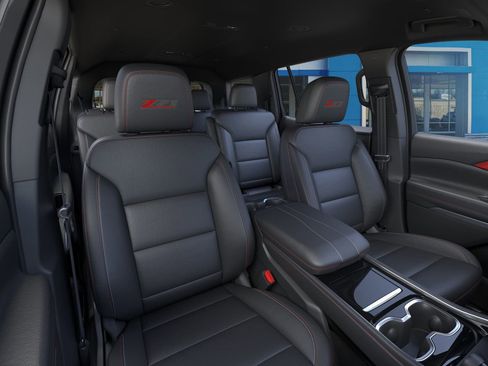 New 2026 Chevrolet Traverse Z71 image 17