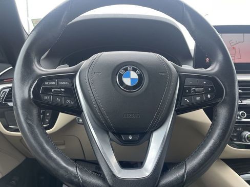 Used 2022 BMW 540i xDrive w/ Convenience Package image 19