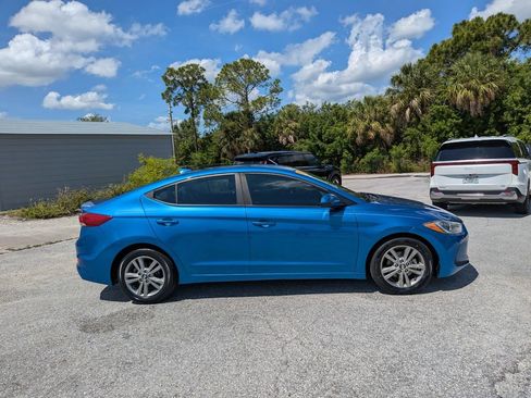 Used 2018 Hyundai Elantra SEL FWD image 9