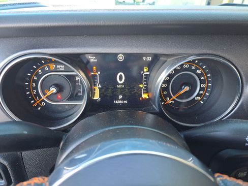 Used 2023 Jeep Gladiator Mojave w/ LED Lighting Group image 18