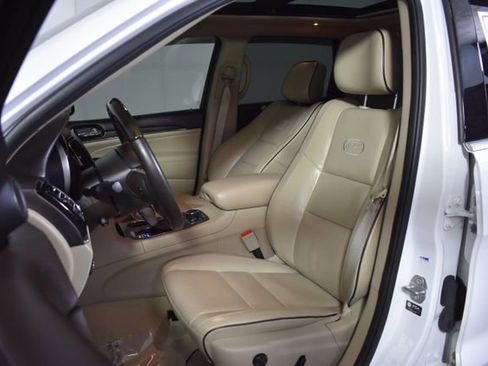 Used 2021 Jeep Grand Cherokee Overland image 10