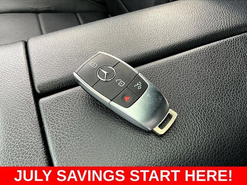Used 2020 Mercedes-Benz GLE 350 4MATIC w/ Premium Package image 42