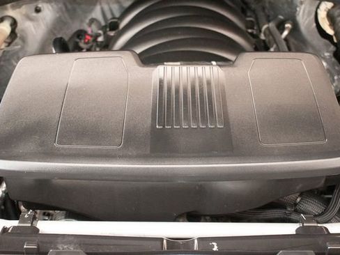 Used 2025 Cadillac Escalade ESV Sport Platinum w/ LPO, Floor Liner Package AWD/4WD image 4