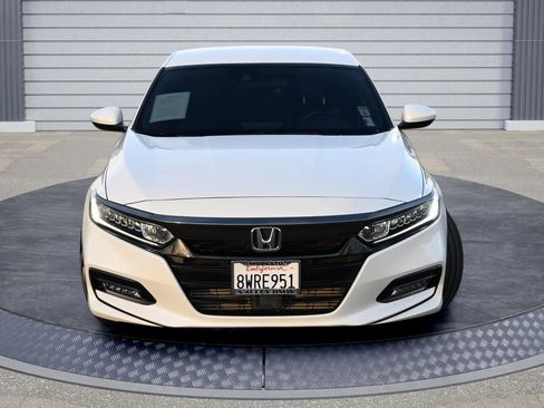 Used 2020 Honda Accord Sport image 2