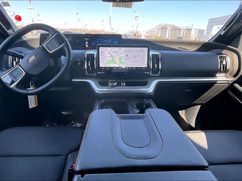 New 2026 Ford Expedition Tremor image 5