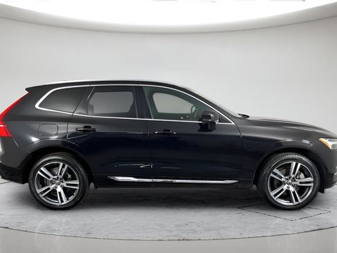 Used 2021 Volvo XC60 T8 Inscription Expression w/ Advanced Package AWD/4WD image 2