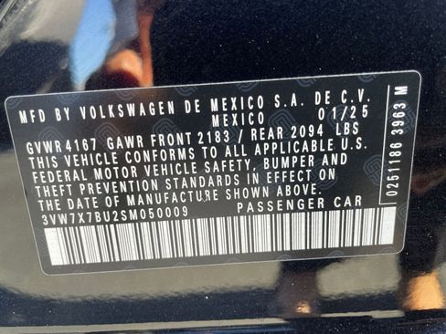 Used 2025 Volkswagen Jetta SE image 29