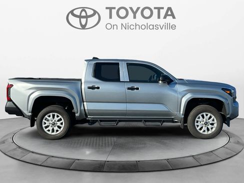 Used 2024 Toyota Tacoma SR image 6