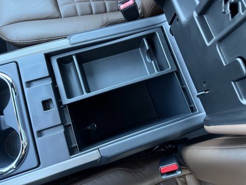 Used 2024 Nissan Titan Platinum Reserve w/ Moonroof Package image 27