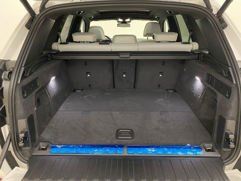 New 2026 BMW X5 xDrive50e w/ Climate Comfort Package image 31