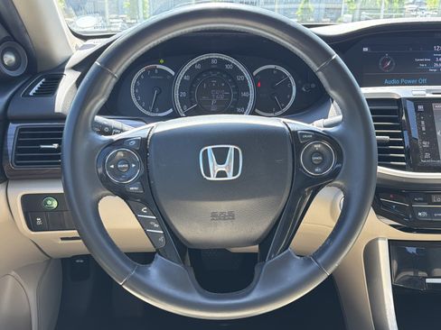 Used 2016 Honda Accord EX-L image 18