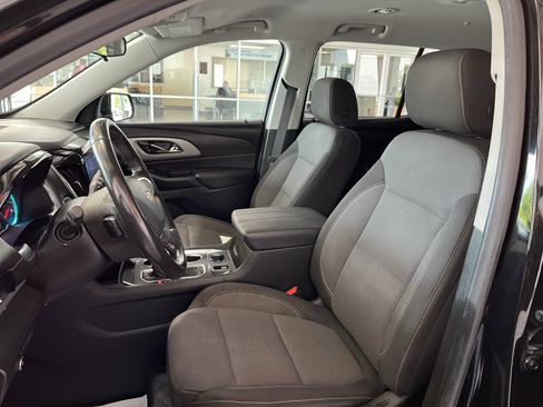 Used 2020 Chevrolet Traverse LT AWD/4WD image 14