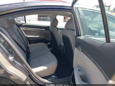 Used 2020 Hyundai Elantra SE FWD image 8