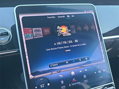 Used 2023 Mercedes-Benz S 500 4MATIC w/ AMG Line image 32