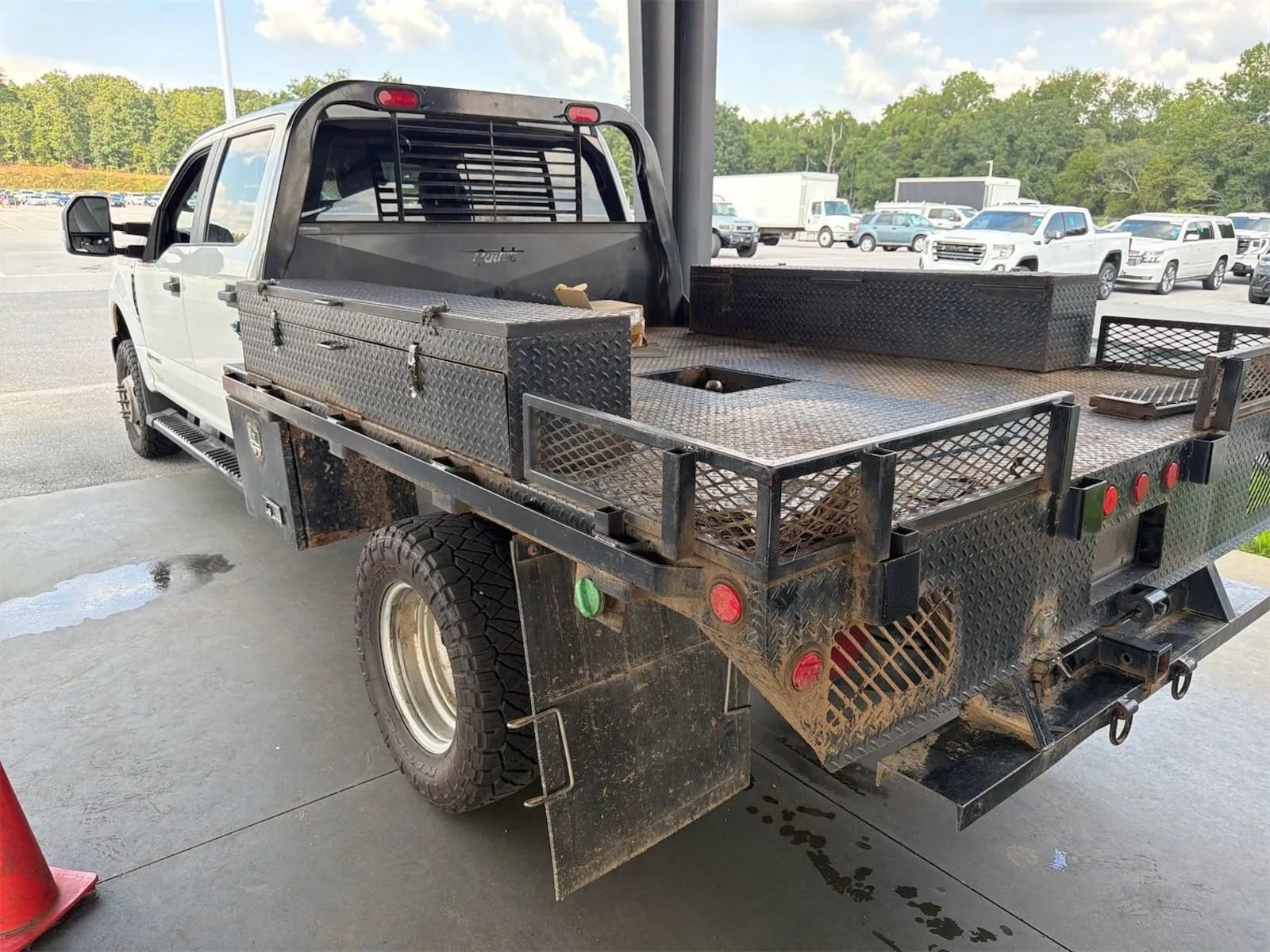 Used 2019 Ford F350 XL w/ Power Equipment Group AWD/4WD image 4