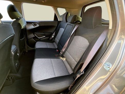 Certified 2025 Kia Soul EX image 27