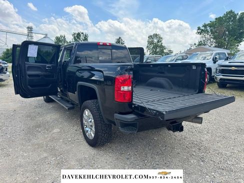 Used 2018 GMC Sierra 2500 Denali w/ Duramax Plus Package AWD/4WD image 27
