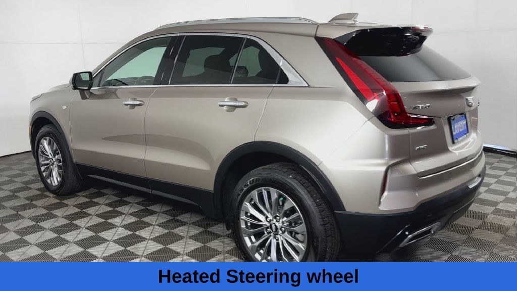 Used 2024 Cadillac XT4 Premium Luxury w/ Active Safety Package AWD/4WD image 10