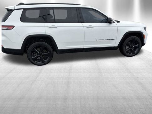 Used 2021 Jeep Grand Cherokee L Laredo image 8