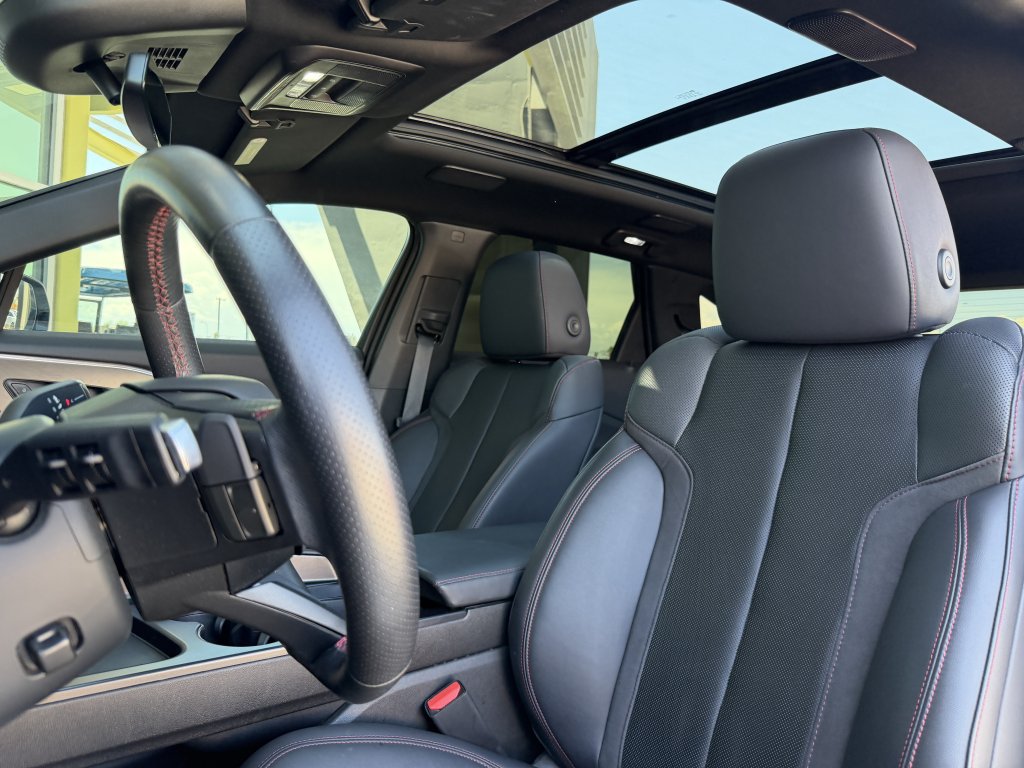 Used 2024 Acura ZDX A-Spec RWD image 33