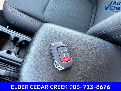 Used 2020 Jeep Gladiator Rubicon AWD/4WD image 11