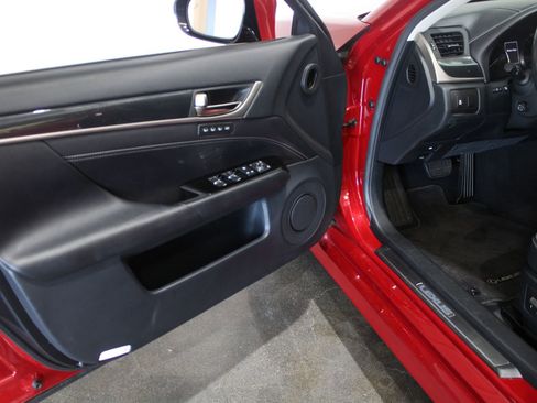 Used 2016 Lexus GS 200t image 18