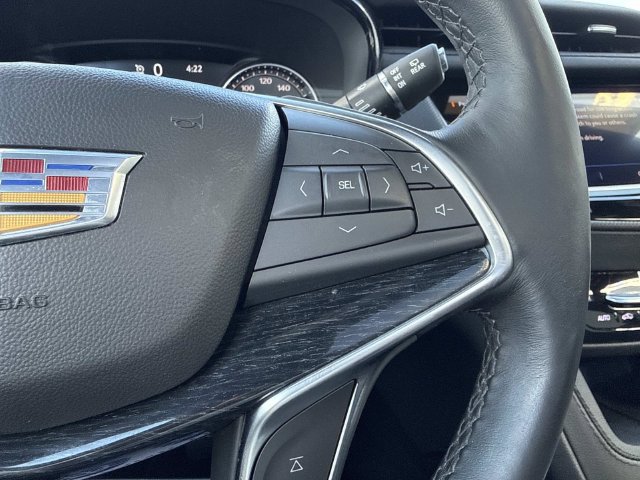 Certified 2024 Cadillac XT5 Premium Luxury w/ LPO, Floor Liner Package AWD/4WD image 40