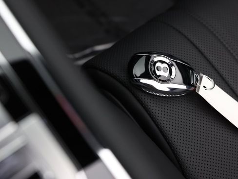 New 2025 Bentley Continental GTC image 30