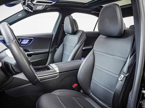 Certified 2025 Mercedes-Benz C 300 Sedan image 12