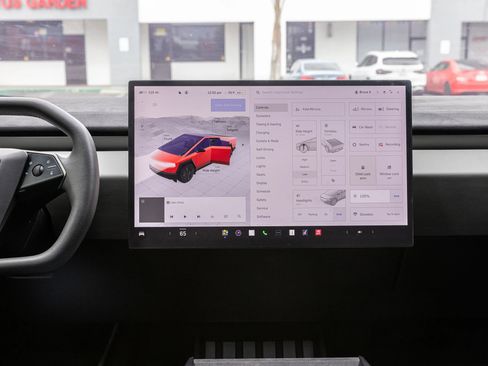 Used 2024 Tesla Cybertruck Cyberbeast AWD/4WD image 14