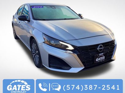 Used 2024 Nissan Altima 2.5 SV