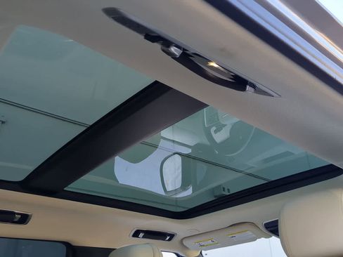 Used 2024 Land Rover Range Rover SE image 22