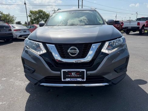 Used 2019 Nissan Rogue SV AWD/4WD image 2
