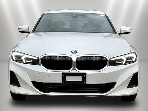 Used 2023 BMW 330i xDrive Sedan w/ Premium Package AWD/4WD image 2