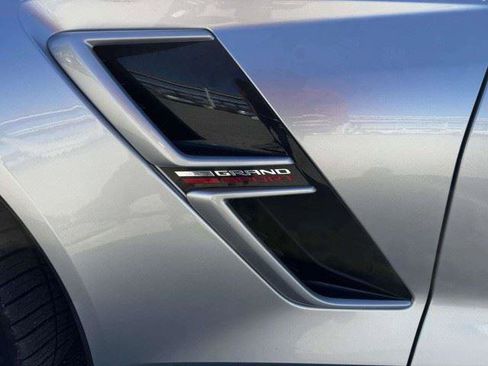 Used 2018 Chevrolet Corvette Grand Sport RWD image 15