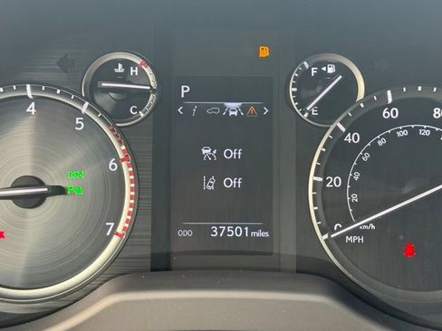Used 2021 Lexus GX 460 Premium w/ Premium Package AWD/4WD image 21