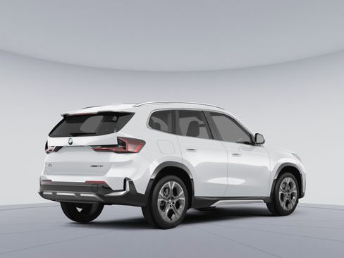 New 2026 BMW X1 xDrive28i w/ Technology Package image 3