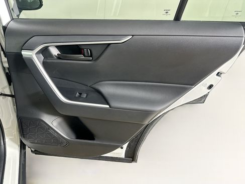 Used 2025 Toyota RAV4 LE FWD image 29