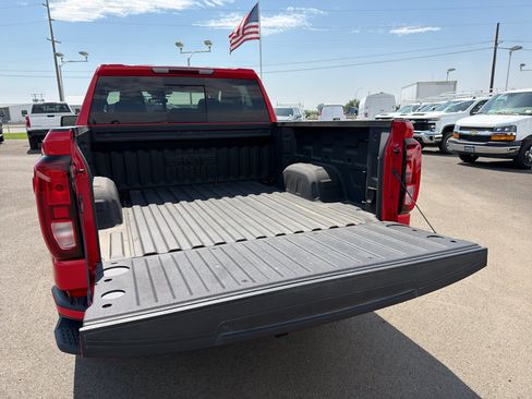 Used 2025 GMC Sierra 1500 Elevation w/ Elevation Premium Package AWD/4WD image 18