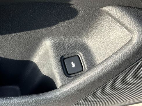Used 2019 Honda Accord LX image 20