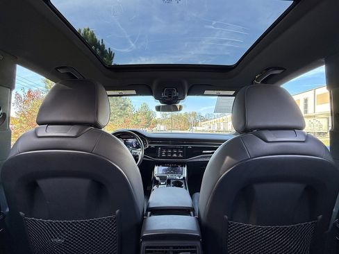 Used 2019 Audi Q8 Premium w/ Convenience Package image 31