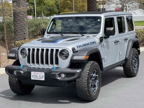 Used 2022 Jeep Wrangler Unlimited Rubicon 4xe AWD/4WD image 21